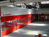 Instalación para Lacados y barnizados, en este caso cuenta con 3 zonas de aplicación individuales: <br>Fondo, Color y Barnizado final, Secadero de 60 m² en serie y zona de lijado con 3 puestos de trabajo